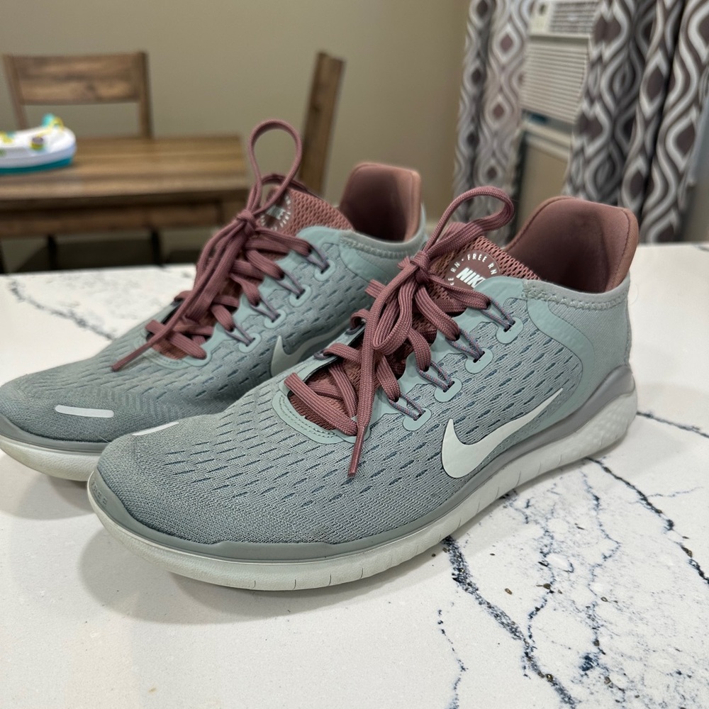 Nike Free Runs